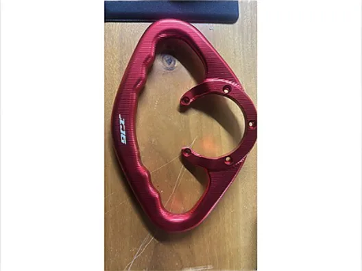 Yamaha Depo Üstü Artçı Yolcu Tutamaç-KIRMIZI Q19D