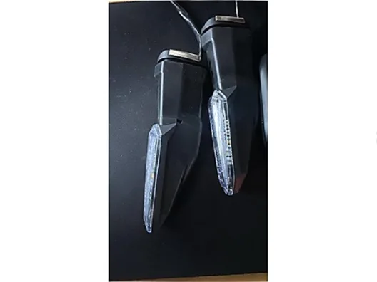 Kawasakı 650 1000 X250 X300 Motosiklet LED Dönüş Sinyali Q11D