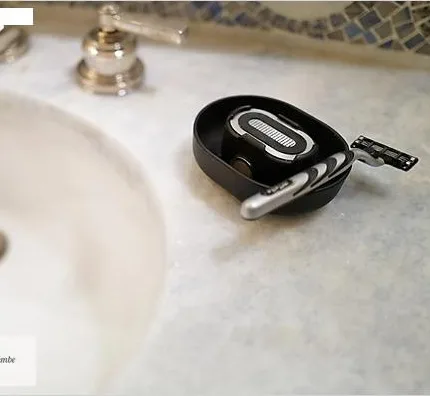 THE CLEAN SHAVE Tıraş Bıçağı Durulama Aparatı B239X