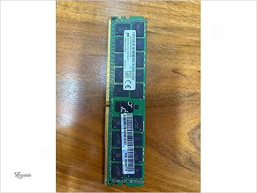 16GB 2rx4 12800R PC3L 1452 M393B2G70QH0 Server Ram Q141X 16GB 2rx4 12800R PC3L 1452 M393B2G70QH0 Server Ram Q141X