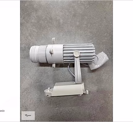 Özel Ayarlabilir Spot Ray Led Mercek Videoyu izleyin L138X